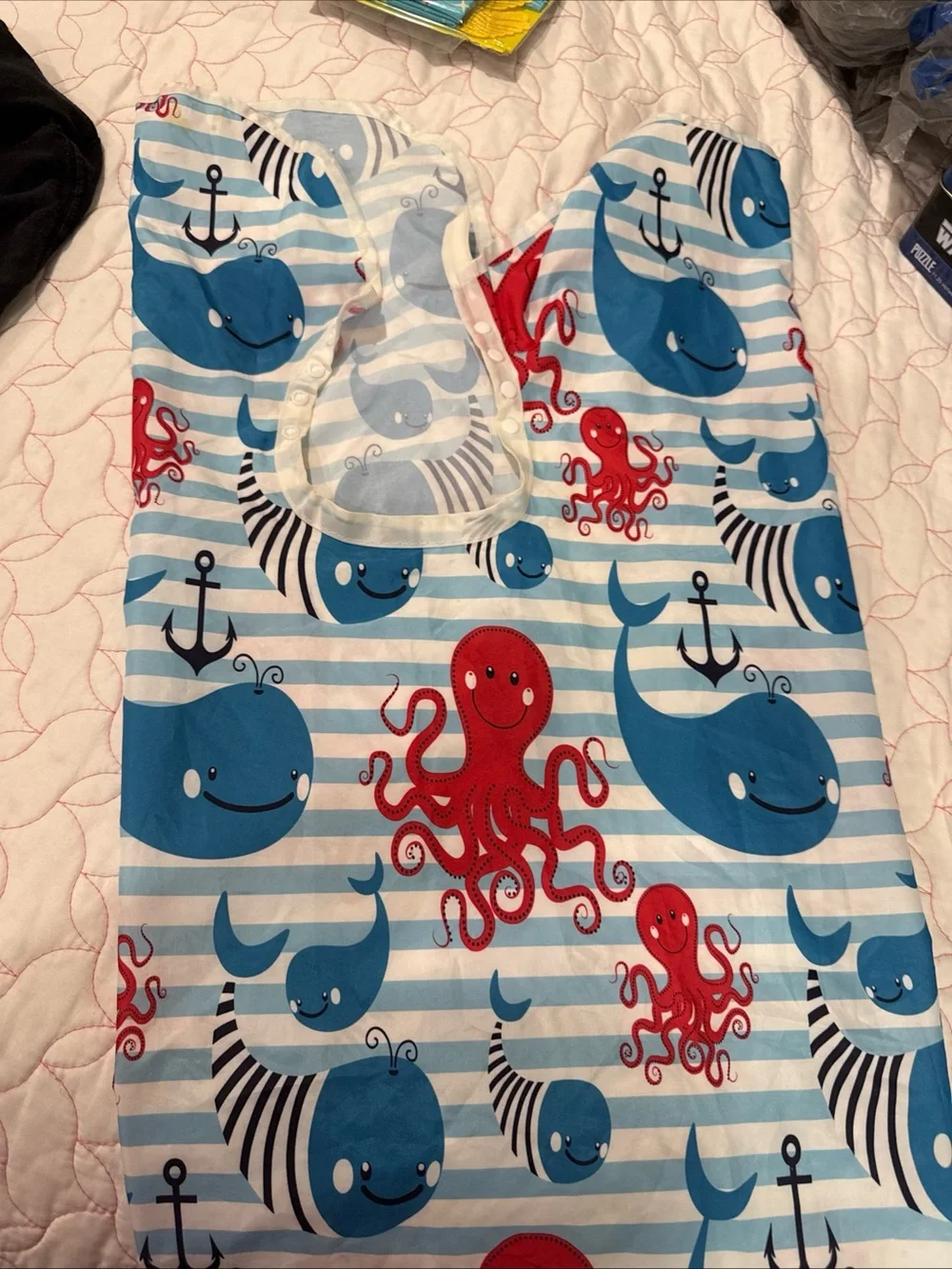 Used Kids Ocean Cape for cut hair /Friends Sleeveless  - Blue & Red(85cmLx72cmW)